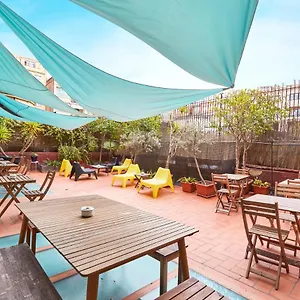 https://ella-guest-house-barcelona.topbarcelonahotels.com